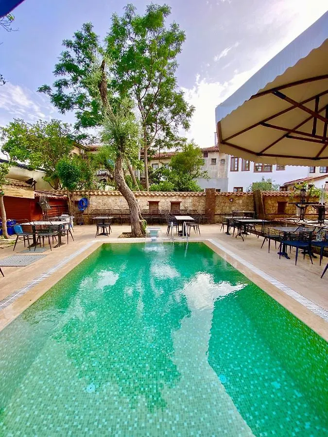 Appartement Necip Bey Konagi à Antalya Séjour chez l'habitant