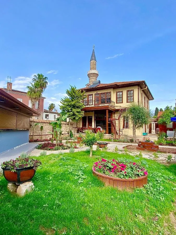 Appartement Necip Bey Konagi à Antalya Séjour chez l'habitant